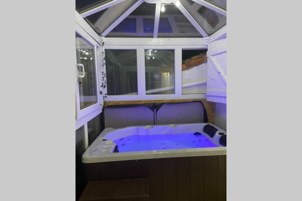 Maison de plage avec SPA/Jacuzzi à 250 m de la mer  La Tranche-sur-Mer Exterior foto